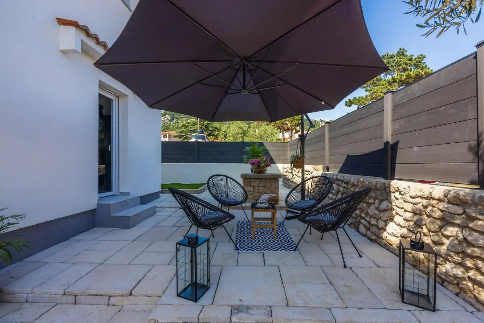Luxury Villa Magic With Swimming Pool Baska
