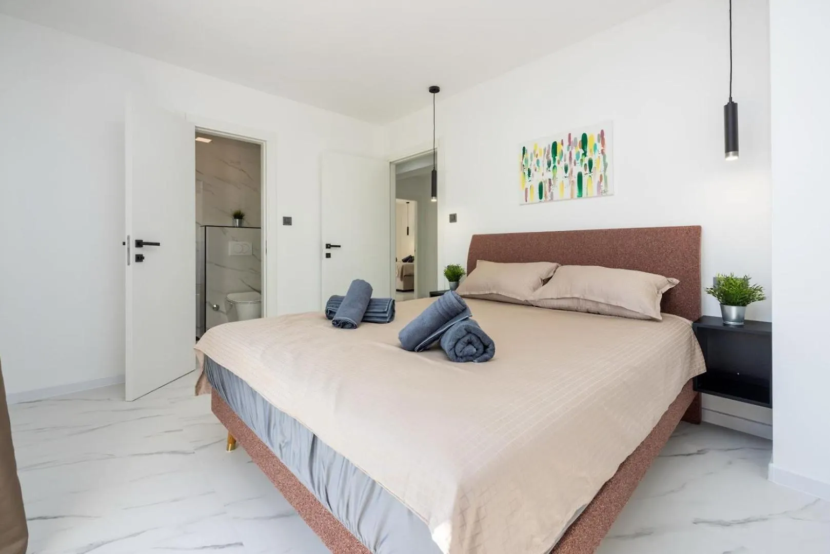 Luxury Villa Magic With Swimming Pool Baska